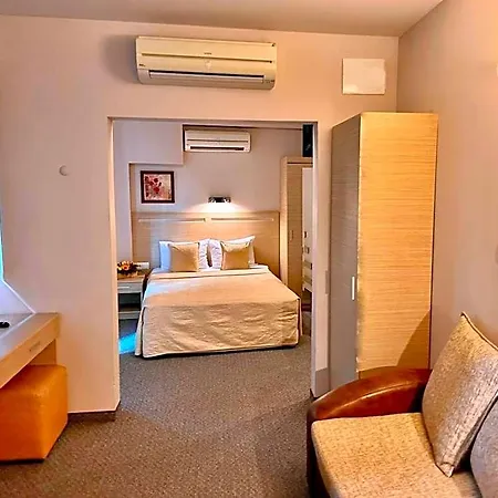 Hotel Expo 3*