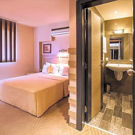 Expo Hotel 3*